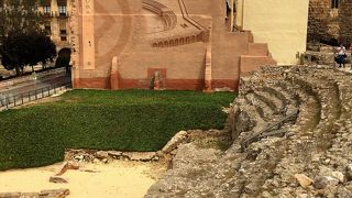 古代ローマ法務官官邸と円形競技場