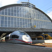 アムステルダム中央駅とＩＣＥ