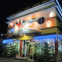 不夜城の様相です？…