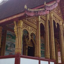 威厳あふれた本堂