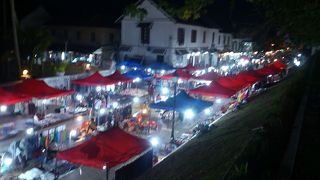 見て歩くだけで楽しい