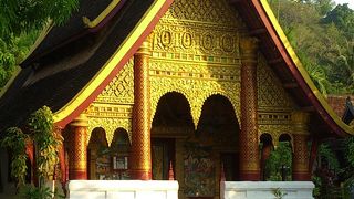 中心部にありながら静かに拝観できる