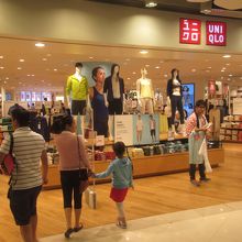 ユニクロ (セントラルワールド店)