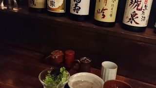 ムーディーな空間でいただく体に優しい自然薯料理