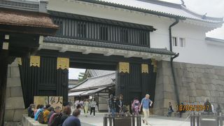 今も江戸の時代の景観をみれます。