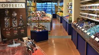 お土産にお勧めのチョコレートも