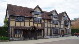 大文豪が生まれた家