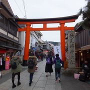 JR線が正面ですが、京阪の駅の方が賑やか