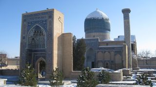 ティムールの眠る地