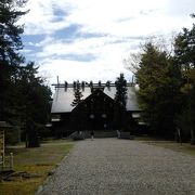 立派な神社です