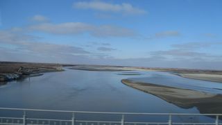 アラル海にそそぐ大河