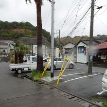 民宿街も誰もいません。