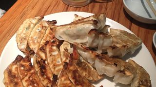 おしゃれな餃子屋