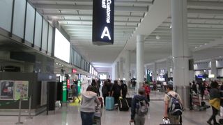 香港国際空港の入国