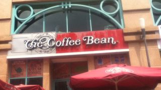 サイゴン大教会近くのカフェ