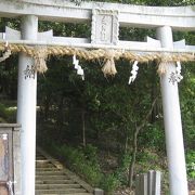 長岡天満宮の西の山中腹の神社