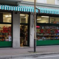 コンビニ的な店