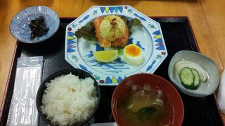 富山撰鮮で美味しい定食を