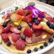 カフェ カイラでパンケーキ朝ごはん 代々木公園の遅めの秋と 横浜みなとみらいのプレイルミ 原宿 東京 の旅行記 ブログ By Kittyさん フォートラベル