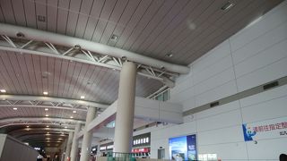 国際線のエリアは小さいです