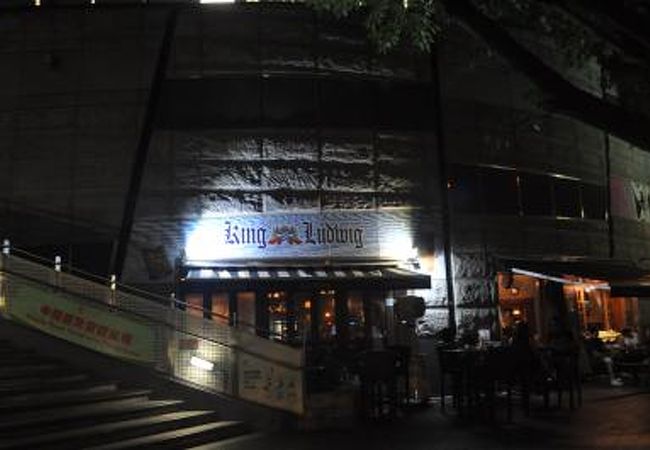 キング ルートヴィヒ ビアホール チムサーチョイ