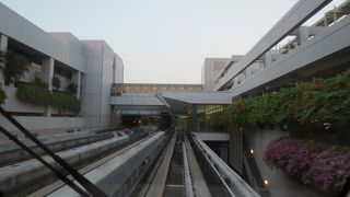 シャトルバスより便利