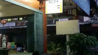 BTSアソークに近いタイレストラン