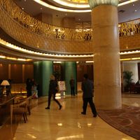 なかなかきれいなロビー