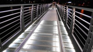 地下鉄駅まで徒歩で行きました。