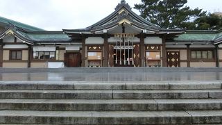 フグの大きな像がありました