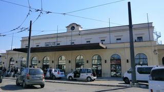 Trenitaliaアドリア海沿いの最南端の駅