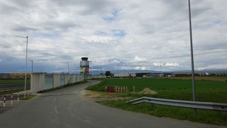 グラーツ空港から市内への電車は接続が悪い