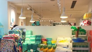 色づかいが斬新