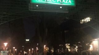 地元密着型ショッピングセンター