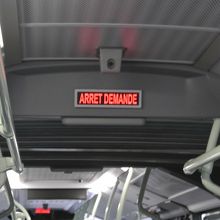 ARRET DEMANDEのランプが点いたら次停車