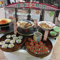 郷土料理メニュー豊富なバイキング形式