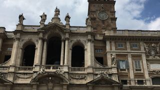 サンタマリアマジョーレ大聖堂は必見です