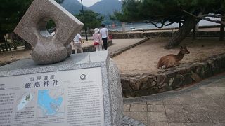 海に浮かぶ神社