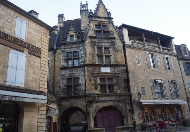 １６世紀のルネサンス様式の建物