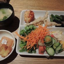 種類は豊富、美味しいです