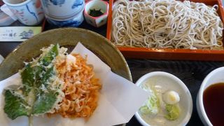 お堀通りにあるお蕎麦屋さん