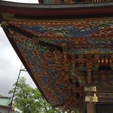 三重塔の装飾が見事です。