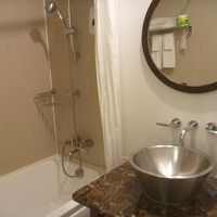 シャワーは固定ではありません。