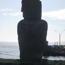 海岸沿いにあります