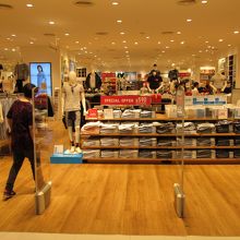ユニクロ (サイアムパラゴン店)
