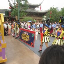ディズニー パレード (米奇童話専列)