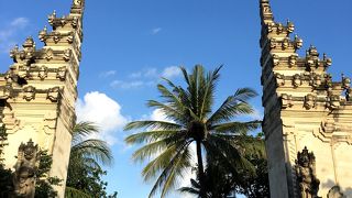 サンセットは有名だけど、ここで見る必要もないですね。