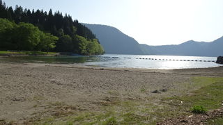 水浴場もある