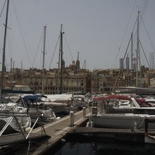 ヨットハーバー