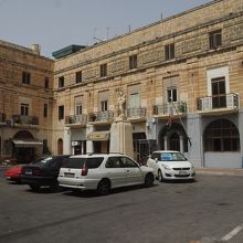 セングレアの中心の広場